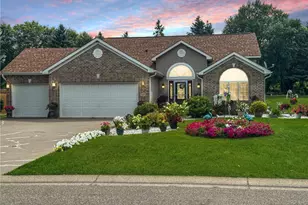 3690 Commonwealth Rd, Woodbury, MN 55125 - Photo 1