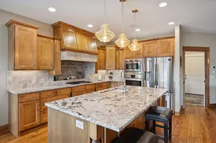 11033 Amen Cir NE, Blaine, MN 55449 - Photo 9