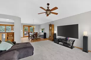 945 Golfers Ct SE, Rochester, MN 55904 - Photo 17
