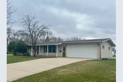 301 S 4th Street, Olivia, MN 56277 - Photo 1