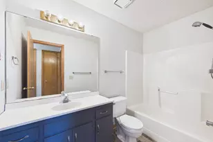 14264 Glencove Path, Apple Valley, MN 55124 - Photo 11