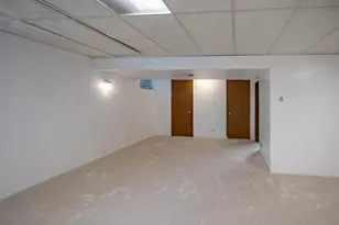 5600 W 70th St, Edina, MN 55439 - Photo 31