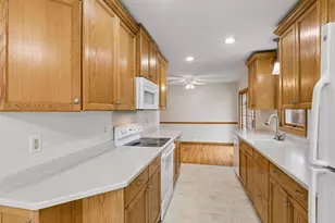 6855 7th St NE, Fridley, MN 55432 - Photo 9