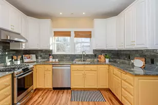 1917 Summit Ave, Saint Paul, MN 55105 - Photo 15