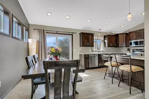 2393 Topaz St, Saint Augusta, MN 56301 - Photo 5