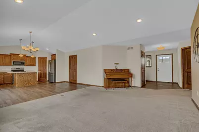 113 Glenview Loop, Saint Cloud, MN 56303 - Photo 5