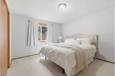 2044 Burke Avenue E, North Saint Paul, MN 55109 - Photo 27