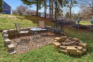 2044 Burke Ave E, North Saint Paul, MN 55109 - Photo 7