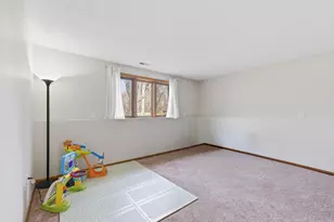 2044 Burke Ave E, North Saint Paul, MN 55109 - Photo 35