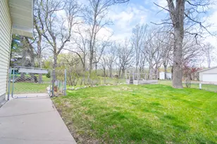 220 Birch Ave, Alexandria, MN 56308 - Photo 25