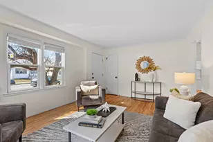 3214 Dupont Ave N, Minneapolis, MN 55412 - Photo 5