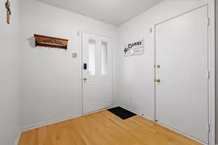 9565 Zircon Ct N, Maple Grove, MN 55311 - Photo 3