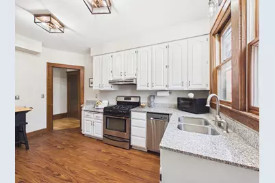 1008 Grotto Street N, Saint Paul, MN 55103 - Photo 3