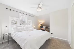 1008 Grotto St N, Saint Paul, MN 55103 - Photo 9