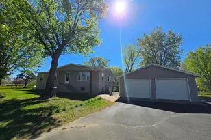 8066 Edmonson Ave NE, Monticello, MN 55362 - Photo 3
