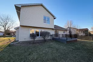 8932 Prestwick Cir N, Brooklyn Park, MN 55443 - Photo 9