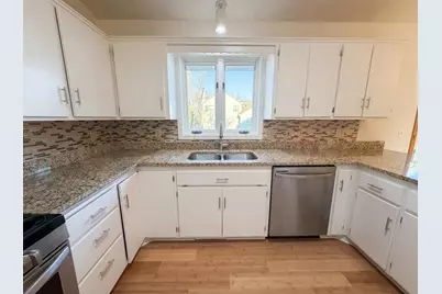 8932 Prestwick Circle N, Brooklyn Park, MN 55443 - Photo 11