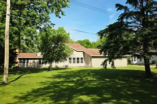 535 W 1st St, Cottonwood, MN 56229 - Photo 31