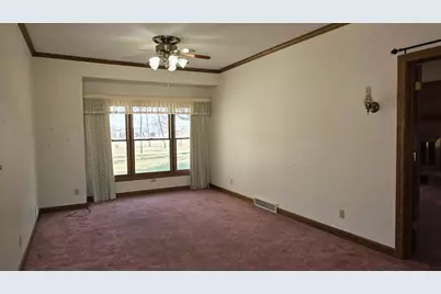 535 W 1st Street, Cottonwood, MN 56229 - Photo 7