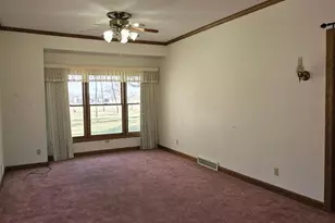 535 W 1st St, Cottonwood, MN 56229 - Photo 7