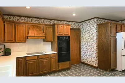 535 W 1st Street, Cottonwood, MN 56229 - Photo 3