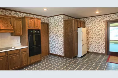 535 W 1st Street, Cottonwood, MN 56229 - Photo 3