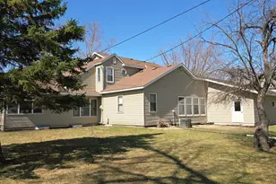 535 W 1st St, Cottonwood, MN 56229 - Photo 33