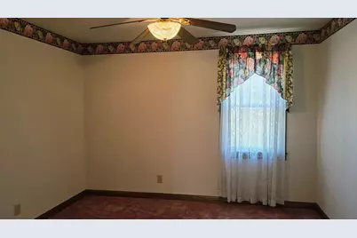 535 W 1st Street, Cottonwood, MN 56229 - Photo 15