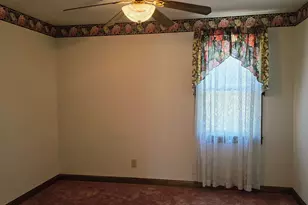535 W 1st St, Cottonwood, MN 56229 - Photo 15