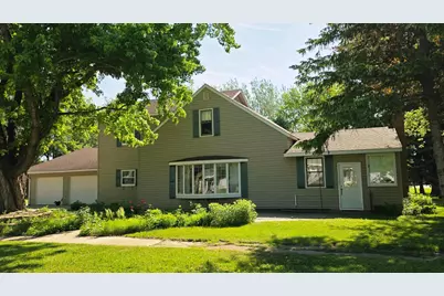 535 W 1st Street, Cottonwood, MN 56229 - Photo 1