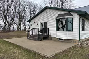 25782 180th St, Reading, MN 56165 - Photo 3