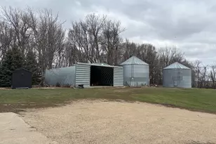 25782 180th St, Reading, MN 56165 - Photo 5