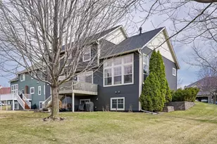 11254 Dogwood Rd, Woodbury, MN 55129 - Photo 9