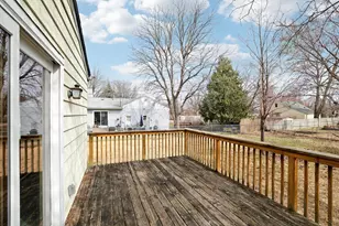 5848 Pennsylvania Ave N, Crystal, MN 55428 - Photo 17