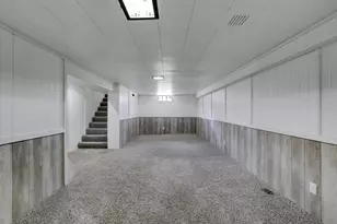 5848 Pennsylvania Ave N, Crystal, MN 55428 - Photo 13