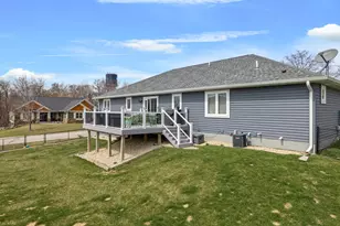 1363 Summit Dr, Winona, MN 55987 - Photo 27