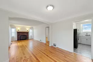 3717 Perry Ave N, Robbinsdale, MN 55422 - Photo 5