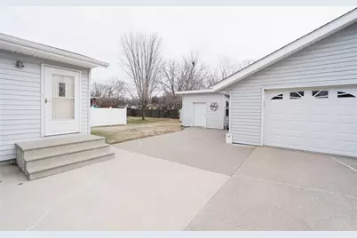 110 3rd Avenue N, Waite Park, MN 56387 - Photo 3