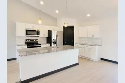 1116 11th Avenue SE, Waseca, MN 56093 - Photo 5