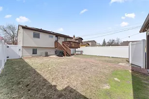 3930 Vera Cruz Ave N, Robbinsdale, MN 55422 - Photo 37