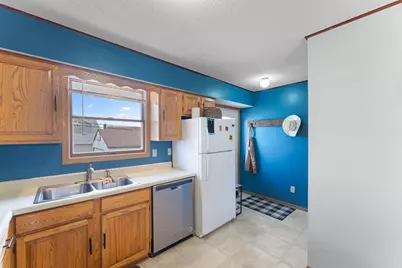 3930 Vera Cruz Avenue N, Robbinsdale, MN 55422 - Photo 13