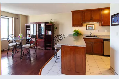 19 S 1st Street #B1404, Minneapolis, MN 55401 - Photo 9