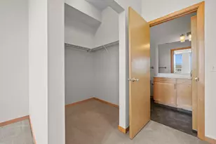 2650 University Ave W, Saint Paul, MN 55114 - Photo 11