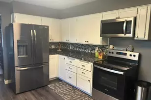 306 E 2nd St, Minneota, MN 56264 - Photo 3
