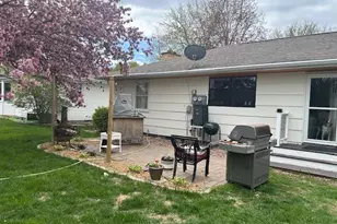 306 E 2nd St, Minneota, MN 56264 - Photo 27