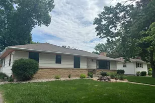 306 E 2nd St, Minneota, MN 56264 - Photo 29