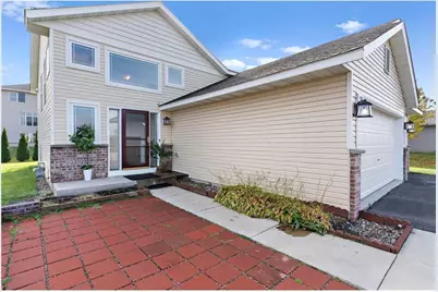 526 Hackney Avenue, Shakopee, MN 55379 - Photo 3