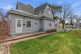 125 E 2nd St, Blue Earth, MN 56013 - Photo 35