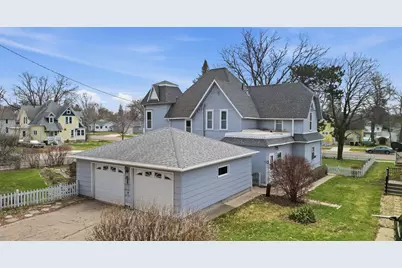 125 E 2nd Street, Blue Earth, MN 56013 - Photo 3