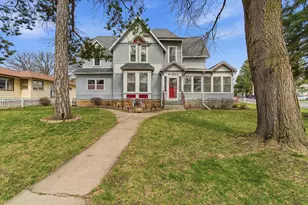 125 E 2nd St, Blue Earth, MN 56013 - Photo 33